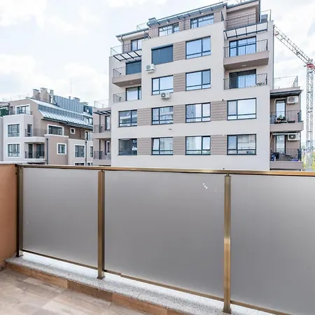 Apartment Fusion Finesse *